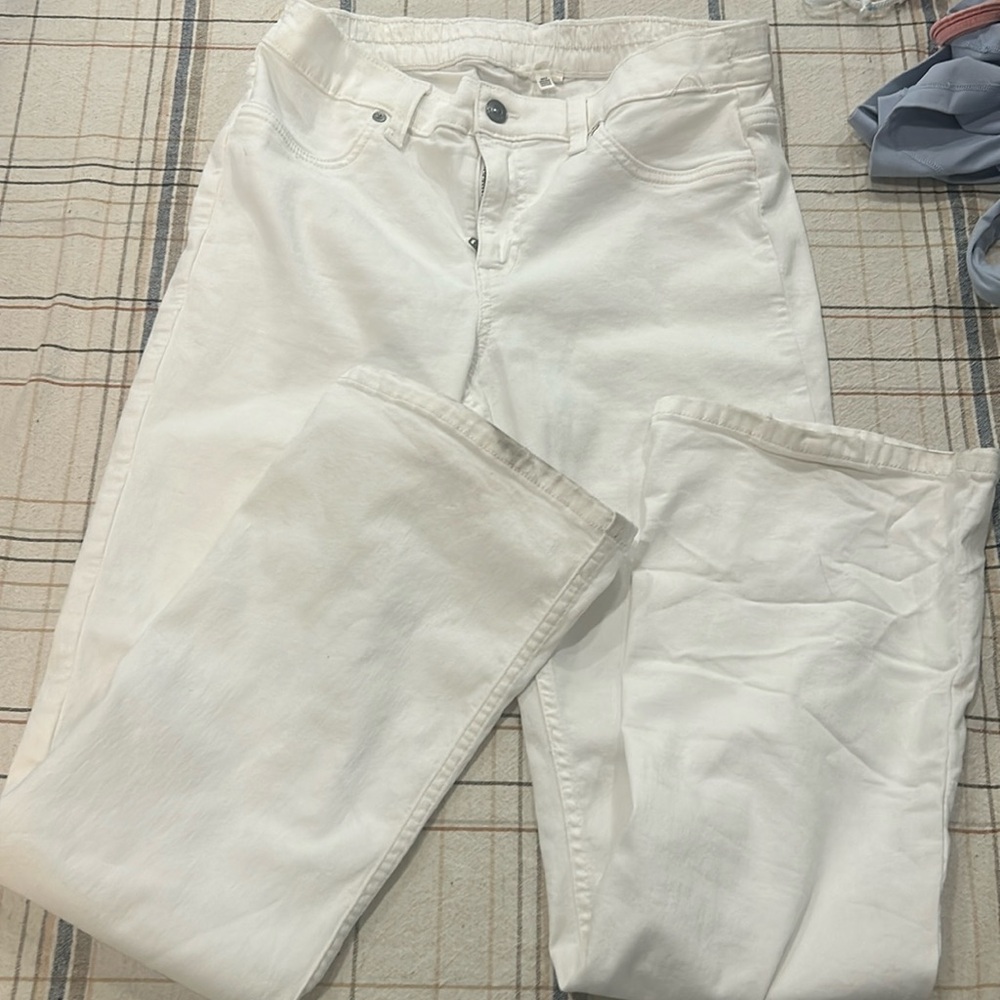 White boot cut stretchy jeans